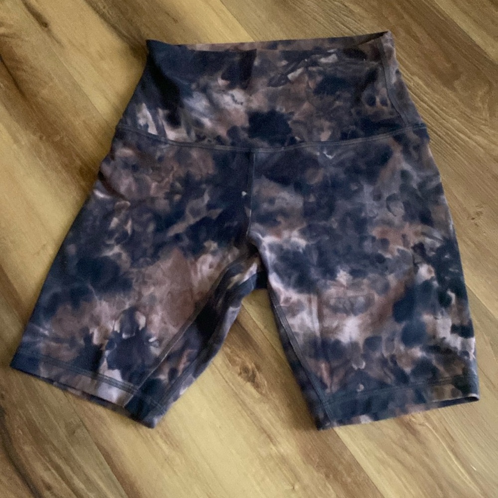 Lululemon Biker shorts size 4